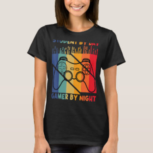 デイゲーマーバイナイトミームゲーマーファンズ Tシャツ