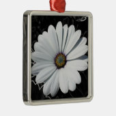 デイジーとグレーの色合い メタルオーナメント (右)