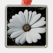 デイジーとグレーの色合い メタルオーナメント (正面)