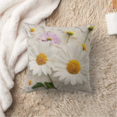 デイジーとコスモスオン動揺して紙 クッション (ブランケット)