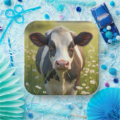 デイジーと緑の牧草地のホルスタイン牛 ペーパープレート (パーティー)