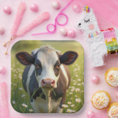 デイジーと緑の牧草地のホルスタイン牛 ペーパープレート (パーティー)