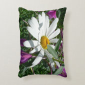 デイジーと雑草ワイルドフラワー アクセントクッション (正面(垂直))