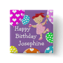 デイジーのカップケーキおよび気球のハッピーバースデー