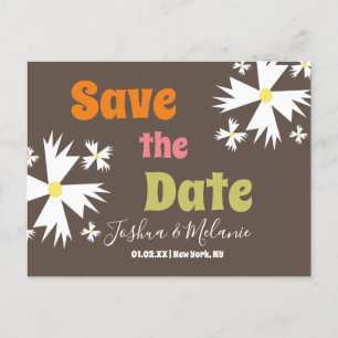 デイジーの花のグルービーなブラウンのSave the Dateポストカード ポストカード