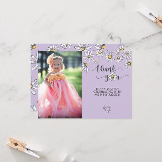 デイジーサンキューフォトカード – パープル 招待状 (正面/裏面インサイチュ)