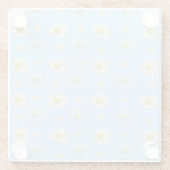 デイジーパターン（淡い青の背景） ガラスコースター (裏面)