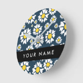 デイジーパターン、白いデイジー、名前 ラウンド壁時計 (傾斜)