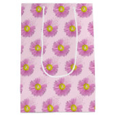 デイジーピンク乳がん生存者リボン ミディアムペーパーバッグ (裏面)