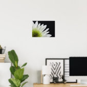 デイジーフラワーオンブラック ポスター (ホームオフィス)