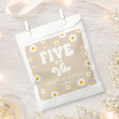 デイジーフラワーファイブはヴィベ5の誕生日パーティー フェイバーバッグ (クリップ留めされた状態)