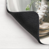 デイジーブーケを白スニーカーに マウスパッド (コーナー)