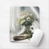 デイジーブーケを白スニーカーに マウスパッド (マウス)