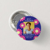 デイジー最高の先生フォトダークパープル 缶バッジ (正面&裏面)