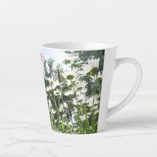 デイジー花コーヒー時間顧客。カフェラテマグ カフェラテマグ (右)