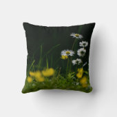 デイジー ドリーム: ビューティフル フローラル ネイチャー クッション (裏面)