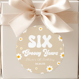 デイジー フラワー シックス グルーヴィーイヤーズ 6歳の誕生日パーティー ラウンドシール