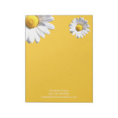 デイジー(黄色の背景パーソナライズされた) ノートパッド (回転)