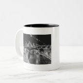 デイトン空軍博物館のSR-71ブラックバード ツートーンマグカップ (正面左)