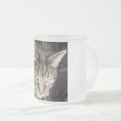 デイブが曇りガラスのマグカップを見る フロストグラスマグカップ (正面右)