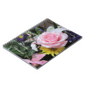 デイリージャーナル – ピンクのローズブーケ ノートブック (左側)