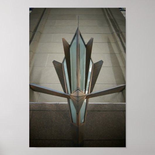 デコで飾られる ポスター (正面)