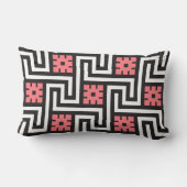 デコギリシャ鍵、ブラック、ホワイト、コーラルピンク ランバークッション (裏面)