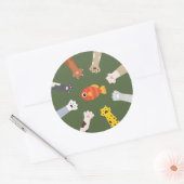 デザインおもしろい猫が魚を釣るゲーム ラウンドシール (封筒)