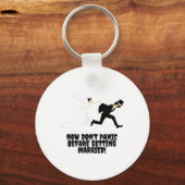 デザインおもしろい_花嫁が新郎を追う_パニックに陥らない_1 キーホルダー (正面)