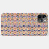 デザインは複雑で目を引く Case-Mate iPhoneケース (裏面(横))