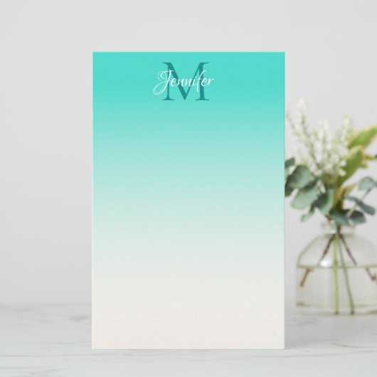 デザイン独自のモノグパーソナライズされたラムグラデーション (スタンド正面)