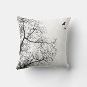 デザイン24の木および鳥のカラスのワタリガラス クッション (裏面)