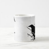 デザイン43のカラスのワタリガラス コーヒーマグカップ (中央)
