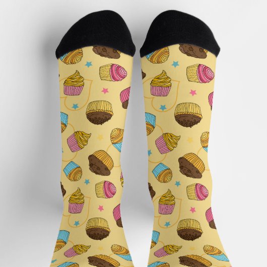 デザートカップケーキとマフィンパターン（の模様が）ある ソックス (上部)