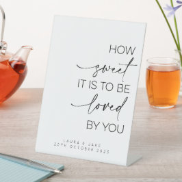 デザートテーブルの看板 – 愛される甘さ 台座サイン