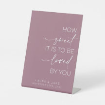 デザートテーブルの看板 – 愛される甘さ