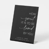 デザートテーブルの看板 – 愛される甘さ 台座サイン (正面)