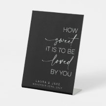 デザートテーブルの看板 – 愛される甘さ