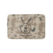 デザートマカビーシールドと槍 バスマット (正面)