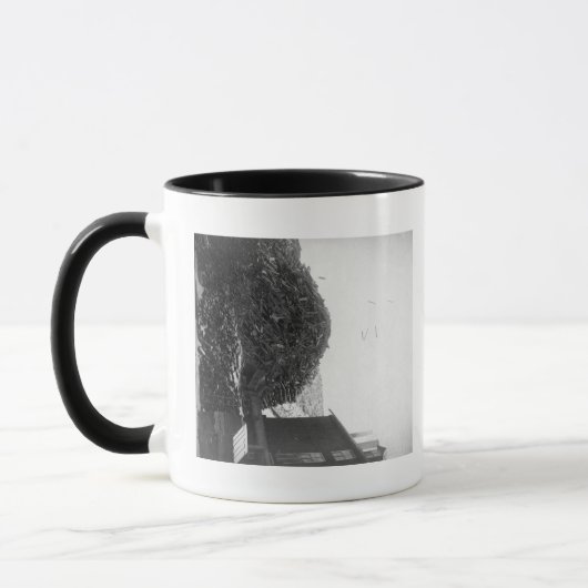 デシュメット工場の写真の外の木材パイル マグカップ (左)