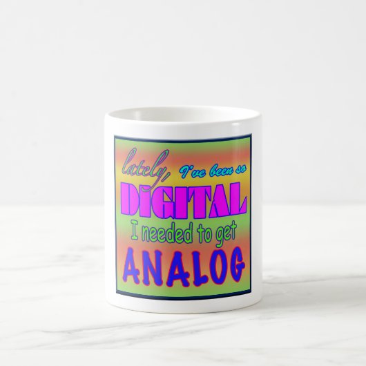 デジタルかアナログ2のマグ コーヒーマグカップ (中央)