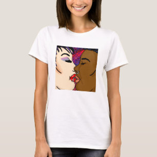 デジタルアート ロマンチックなキス Tシャツ