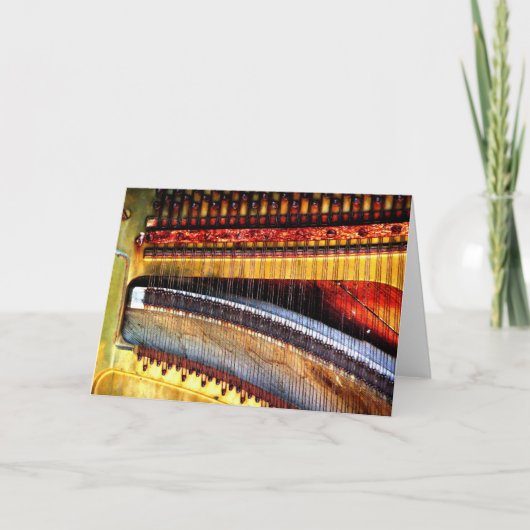 デジタル変更さびた古いピアノ「ピアノの弦」 カード (正面)