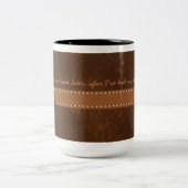 デジタル未加工皮のブラウンのおもしろいな革ステッチの革紐 ツートーンマグカップ (中央)