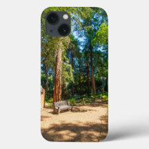 デスカンスの庭園の静かな歩道