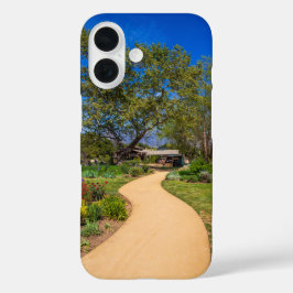 デスカンス・ガーデンの長く曲がりくねった歩道 iPhone 16ケース