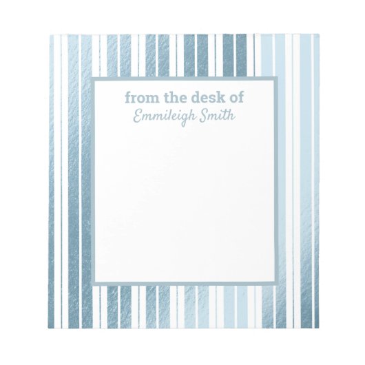 デスクからメタリックストライプのソフトブルー白 ノートパッド (正面)
