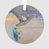 デッキの回転 – スケートボードトリック オーナメント (裏面)