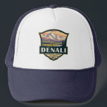 デナリナショナルパークイラストレーショントラベルヴィンテージ キャップ<br><div class="desc">Denaliベクトルアートワークデザイン。ツンドラやスプルースの森、氷河の地形を持つ公園は、グリズリーベア、オオオカミ、ムース、トナカイ、ドールヒツジなどの野生生物の生息地である。</div>