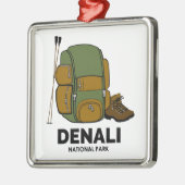 デナリナショナルパークバックパック メタルオーナメント (左)
